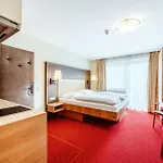 Harmls Aparthotel 3*