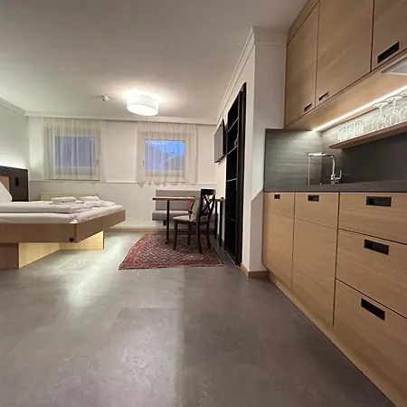 Harmls Aparthotel 3*